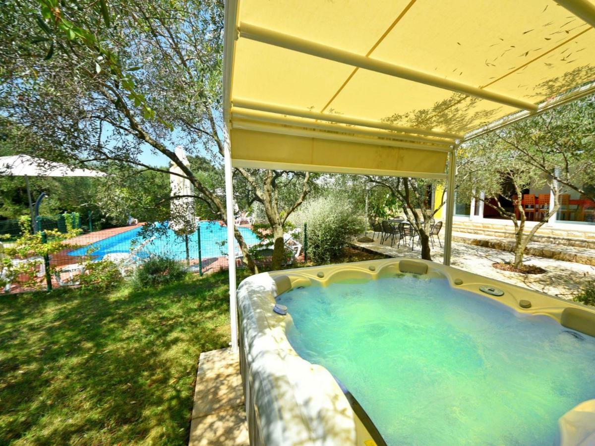 Villa Yellow House By Interhome Diklo Kültér fotó