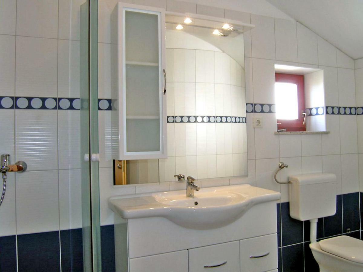 Villa Yellow House By Interhome Diklo Kültér fotó