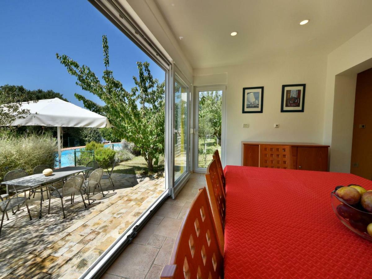 Villa Yellow House By Interhome Diklo Kültér fotó